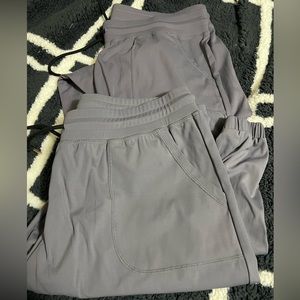 Zyia Gray peak joggers